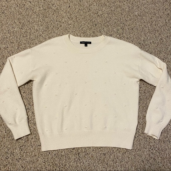 white kendall & kylie sweater - Picture 2 of 3